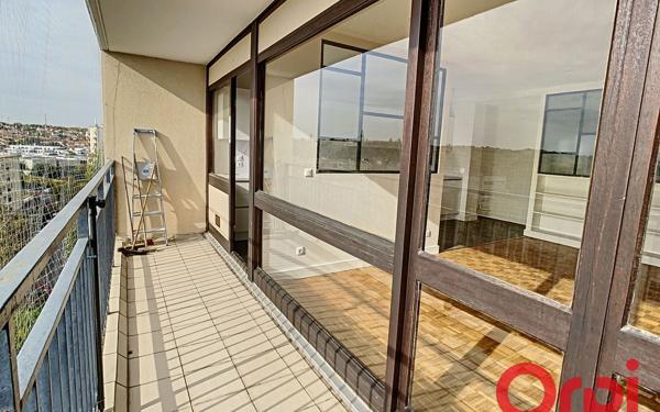 Appartement à louer    4 pièces • 81,59 m2 Thiais