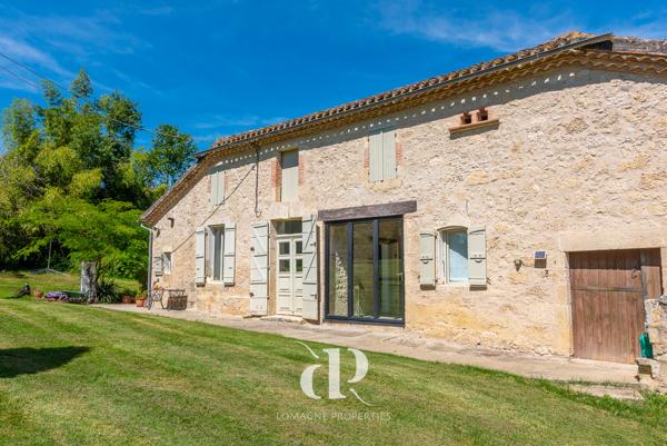 Miradoux (32340) Fermette lumineuse avec dépendances