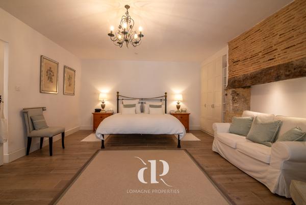 Miradoux (32340) Fermette lumineuse avec dépendances