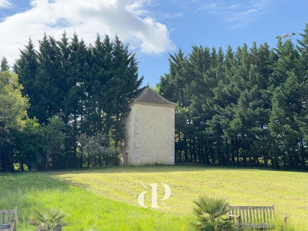 Miradoux (32340) Fermette lumineuse avec dépendances