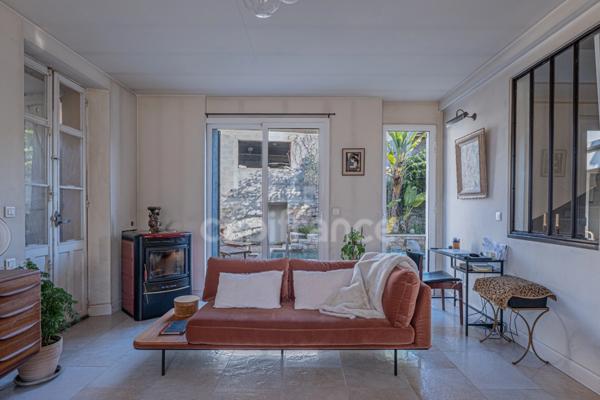 Mougins Quartier Tournamy / à vendre Propriété atypique avec dépendance, piscine et double garage