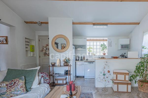 Mougins Quartier Tournamy / à vendre Propriété atypique avec dépendance, piscine et double garage