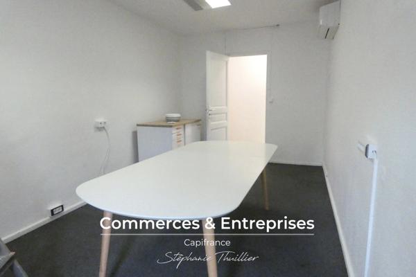 Local commercial / bureau 94 m² à louer à Allauch (13)