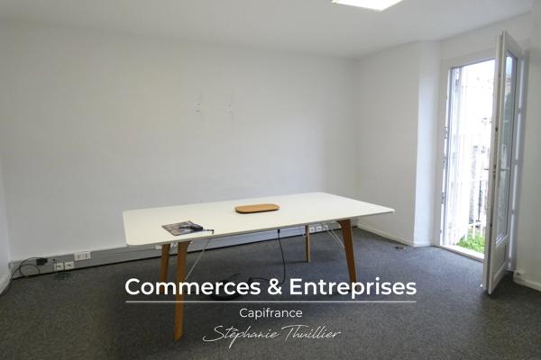 Local commercial / bureau 94 m² à louer à Allauch (13)