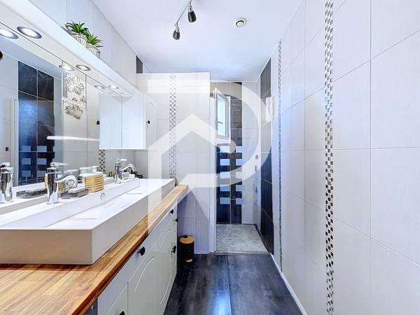 Maison 5 pièces 108.21 m2