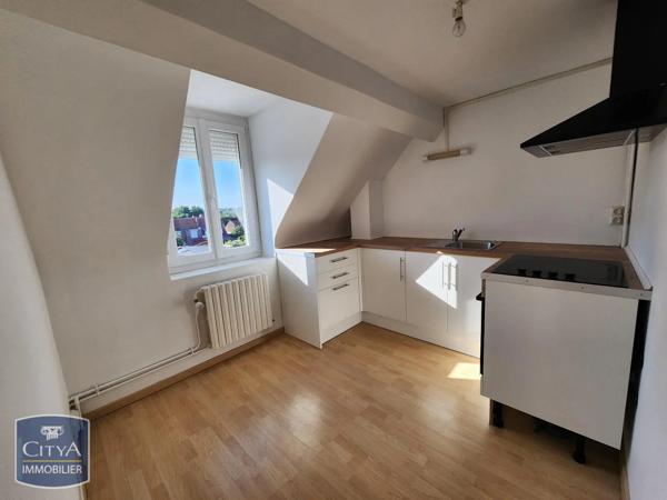 Appartement à louer 2 pièces 49.6m² Cambrai (59400)