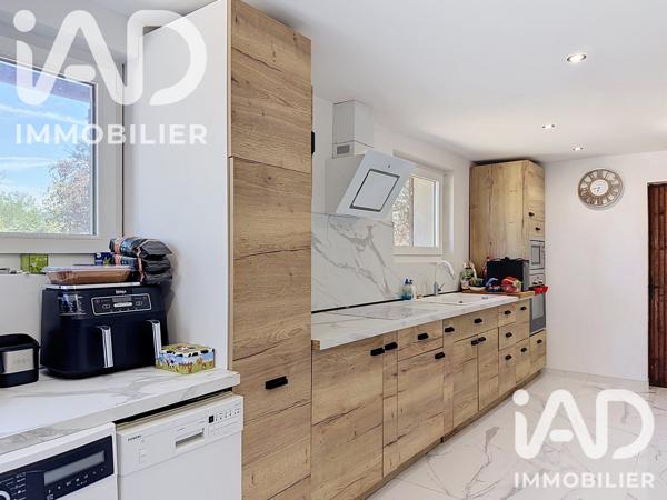 Maison à vendre 8 pièces 200 m² Château-Renard