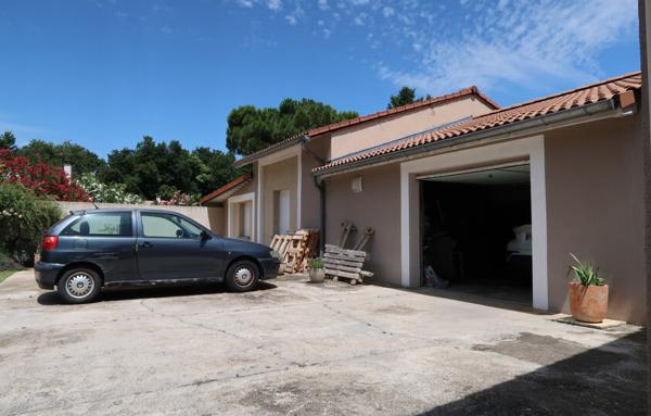 Maison d'environ 136m2 sur Terrain de 673m2 Pont de l'Isère