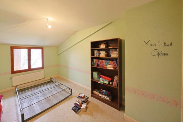 Maison à vendre 8 pièces proche de MONTREVEL EN BRESSE (01)