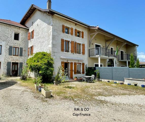 Dpt Ain (01), à vendre à PREGNIN, maison de village de 159 m2, 5 pièces, terrain de 416 m2