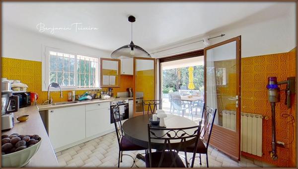 Maison Brignoles 7 pièce(s) 204.02 m2 / 5 Chambres / 5000m² de terrain