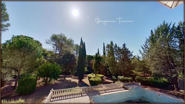 Maison Brignoles 7 pièce(s) 204.02 m2 / 5 Chambres / 5000m² de terrain