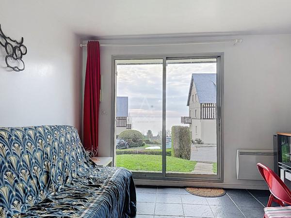 Bénerville-sur-Mer – Appartement avec vue mer et jardin privatif