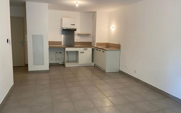 Appartement à vendre    2 pièces • 41,20 m2 Villeneuve-lès-Avignon