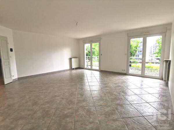 Orvault Petit Chantilly - Appartement T4 de 98 m² avec 2 balcons et box fermé