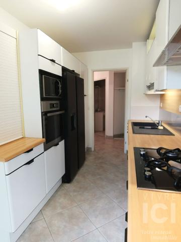 Orvault Petit Chantilly - Appartement T4 de 98 m² avec 2 balcons et box fermé