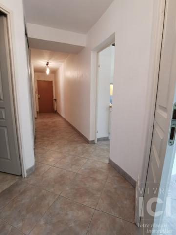 Orvault Petit Chantilly - Appartement T4 de 98 m² avec 2 balcons et box fermé