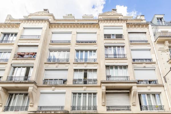 Appartement Paris 18 e - MONTMARTRE / JARDINS DU SACRÉ-CŒUR