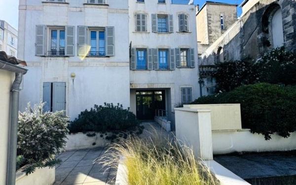 Appartement à vendre    3 pièces • 103,34 m2 La Rochelle