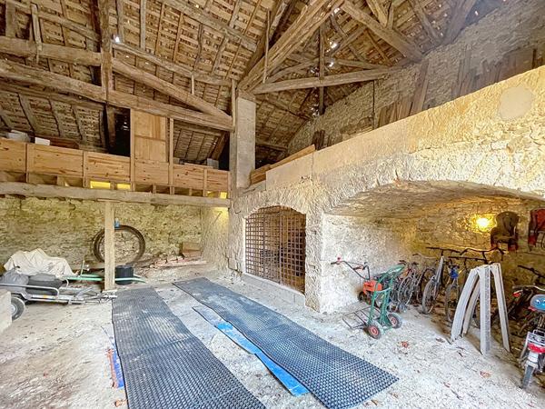 Domaine d'exception, à 5mn d'Auch, dans le Gers, sur 16 ha de prairies