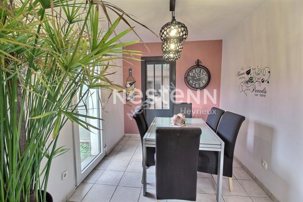 DIEMOZ - Maison plain pied 5 pièce(s) 100.30m2 sur parcelle de 1600m² - DPE : C