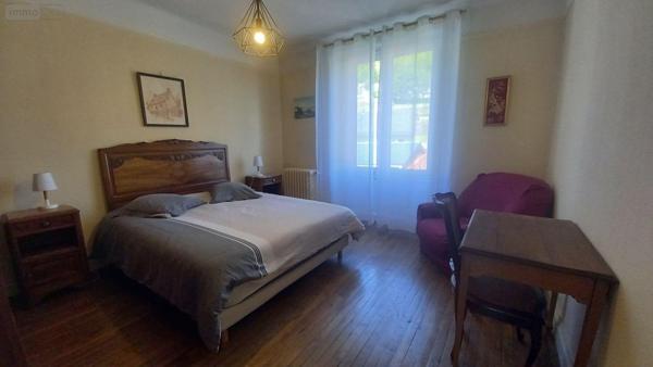 Maison à vendre à Vic-sur-Cère dans le Cantal (15800), ref : MG/2365