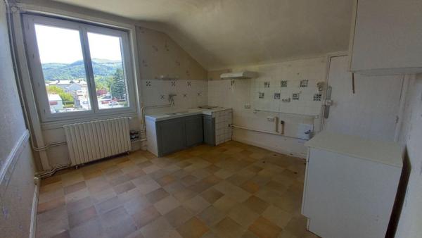 Maison à vendre à Vic-sur-Cère dans le Cantal (15800), ref : MG/2365