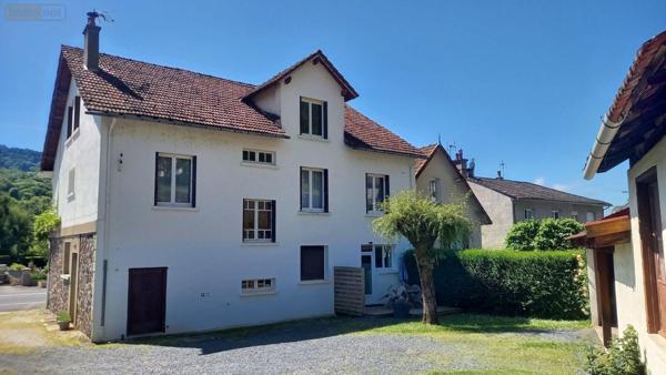 Maison à vendre à Vic-sur-Cère dans le Cantal (15800), ref : MG/2365