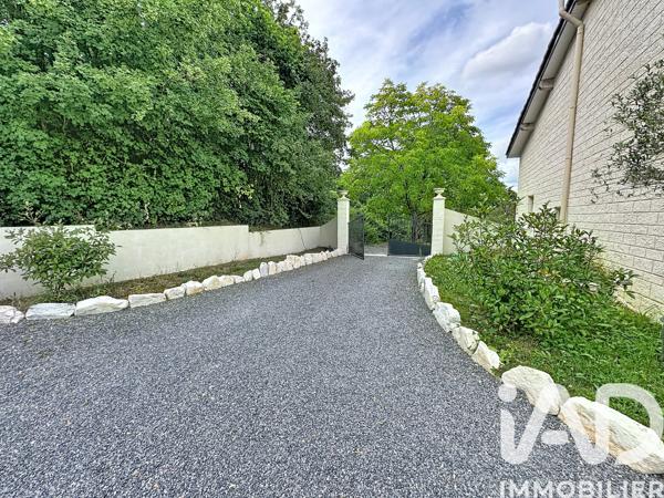Maison à vendre 5 pièces 230 m² Gond-Pontouvre