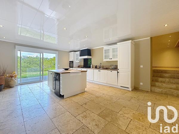 Maison à vendre 5 pièces 230 m² Gond-Pontouvre