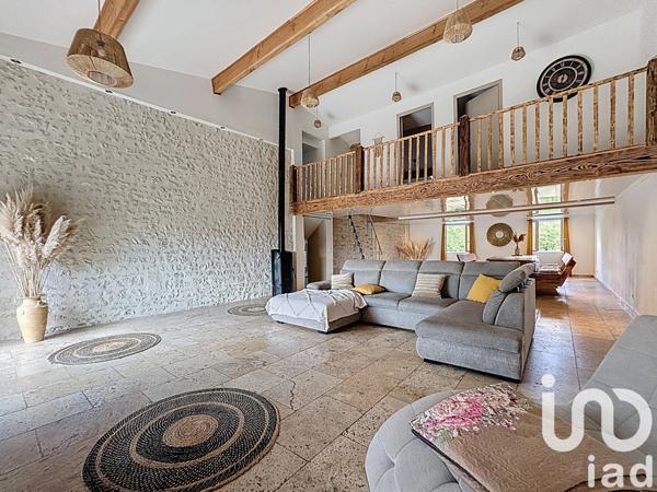 Maison à vendre 5 pièces 230 m² Gond-Pontouvre