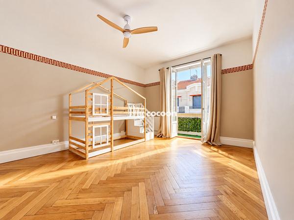 Lyon 6e Brotteaux - T3 - 94 m2 étage élevé & balcon