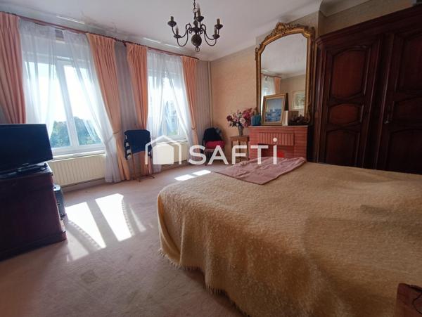 Maison de ville de 245 m2 à fort potentiel