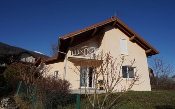 Maison à louer    4 pièces • 168,18 m2 Péron