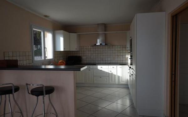 Maison à louer    4 pièces • 168,18 m2 Péron