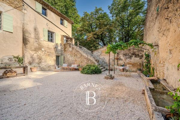 La Tour-d'Aigues, Ferme 4 Chambres -  186 m² à vendre