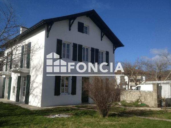 Location Maison 6 pièces 185.2 m² - BOURG D'URCUIT Urcuit 64990