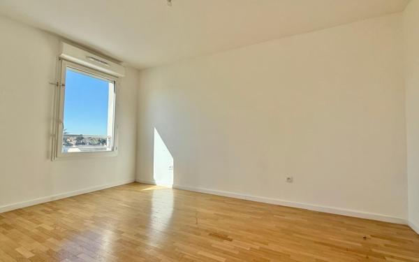 Appartement à vendre    3 pièces • 55,57 m2 Morangis