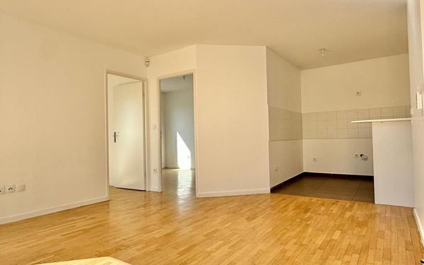 Appartement à vendre    3 pièces • 55,57 m2 Morangis