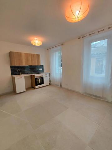 Location                                                      Appartement
                        
                     1 pièces                      26 m2                     à Pourrières