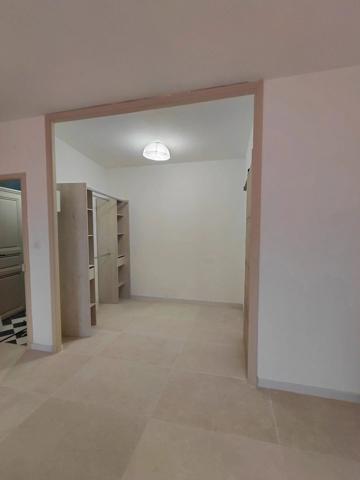 Location                                                      Appartement
                        
                     1 pièces                      26 m2                     à Pourrières