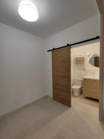 Location                                                      Appartement
                        
                     1 pièces                      26 m2                     à Pourrières
