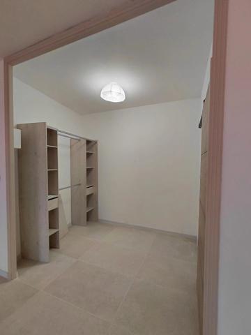 Location                                                      Appartement
                        
                     1 pièces                      26 m2                     à Pourrières