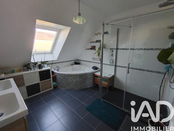 Maison à vendre 5 pièces 88 m² Saint-Aubin-d'Aubigné