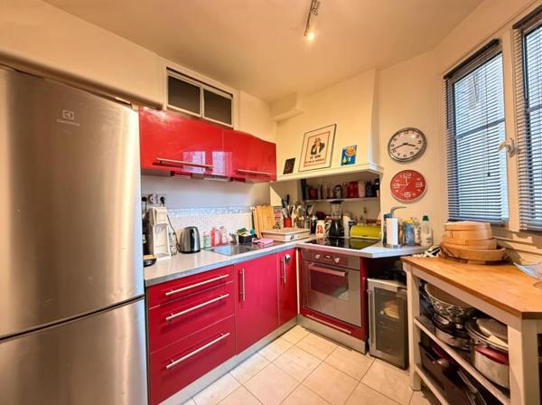 Appartement Paris 3 pièce(s) 54.45 m2
