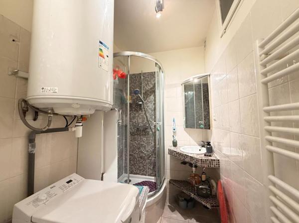 Appartement Paris 3 pièce(s) 54.45 m2