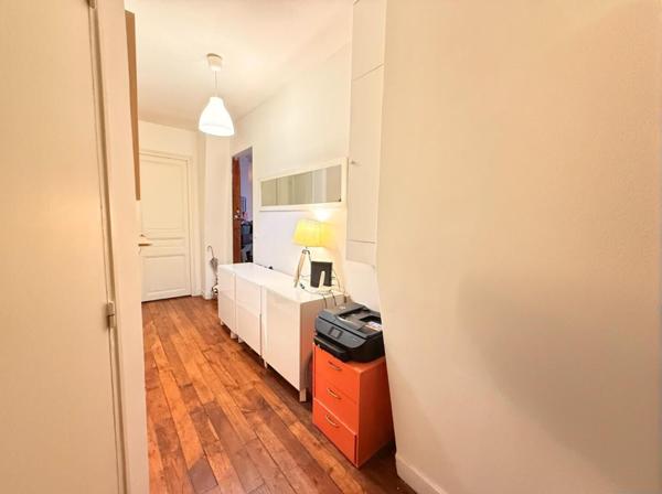 Appartement Paris 3 pièce(s) 54.45 m2