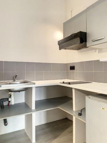 Location appartement près de NIMES - 1 pièce(s) - 23 m² - 390 €/mois