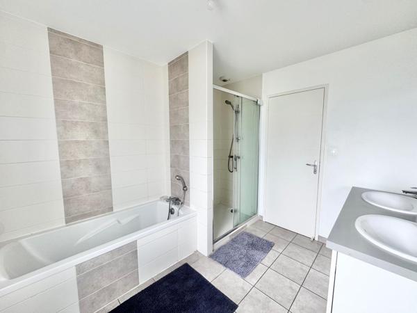 Maison à LAVAL, 53000 - 7 pièces 136m²