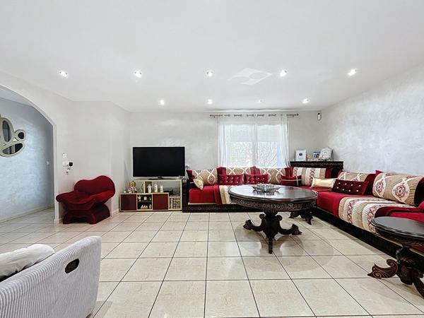 EXCLUSIVITE - MAISON DE 140 M² SUR 723 M² DE TERRAIN